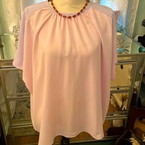 NWT Alfani short sleeve, relaxed fit top. XL. Unique color blocking. Lovely.​